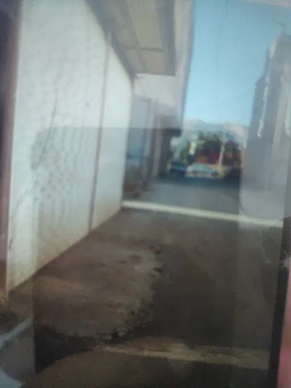 انباری با پارکینگ خودرو