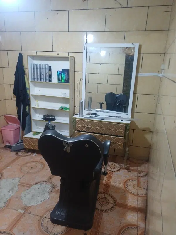 ماهشهر شهرک طالقانی خیابان اصلی روبروی رستوان یاس