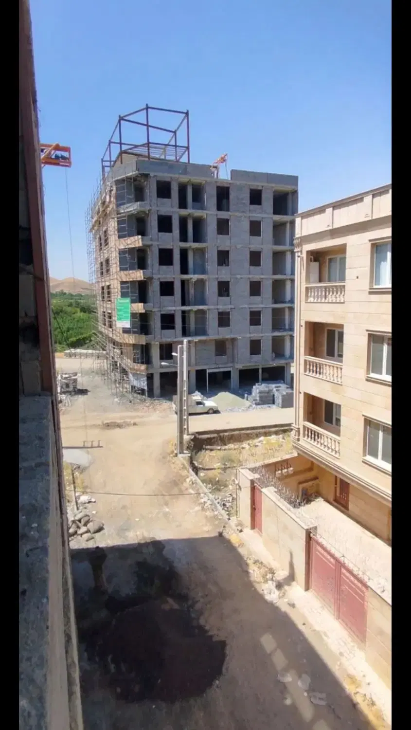دوشان شهرک شاروقی ۱۴۰ متری