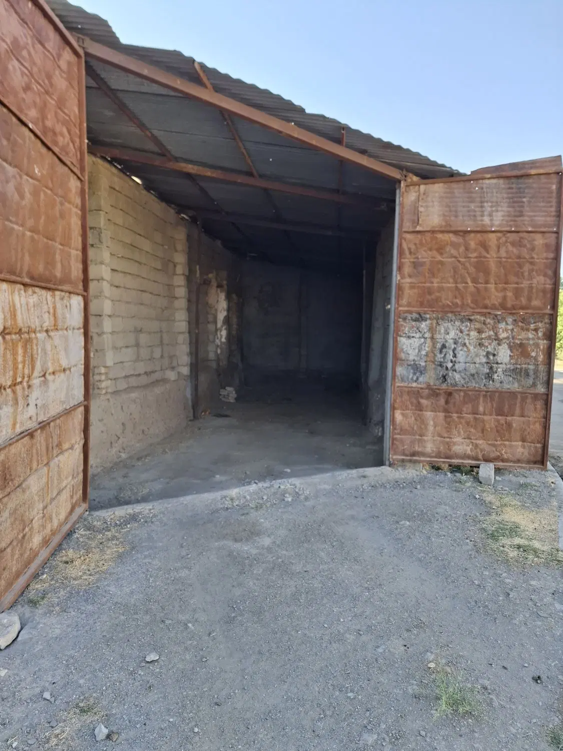 انبار بزرگ