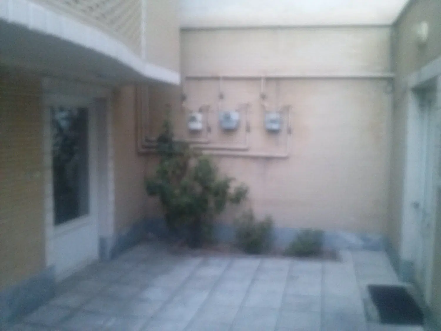 آپارتمان ۹۵ متری در خ قطران جنوبی