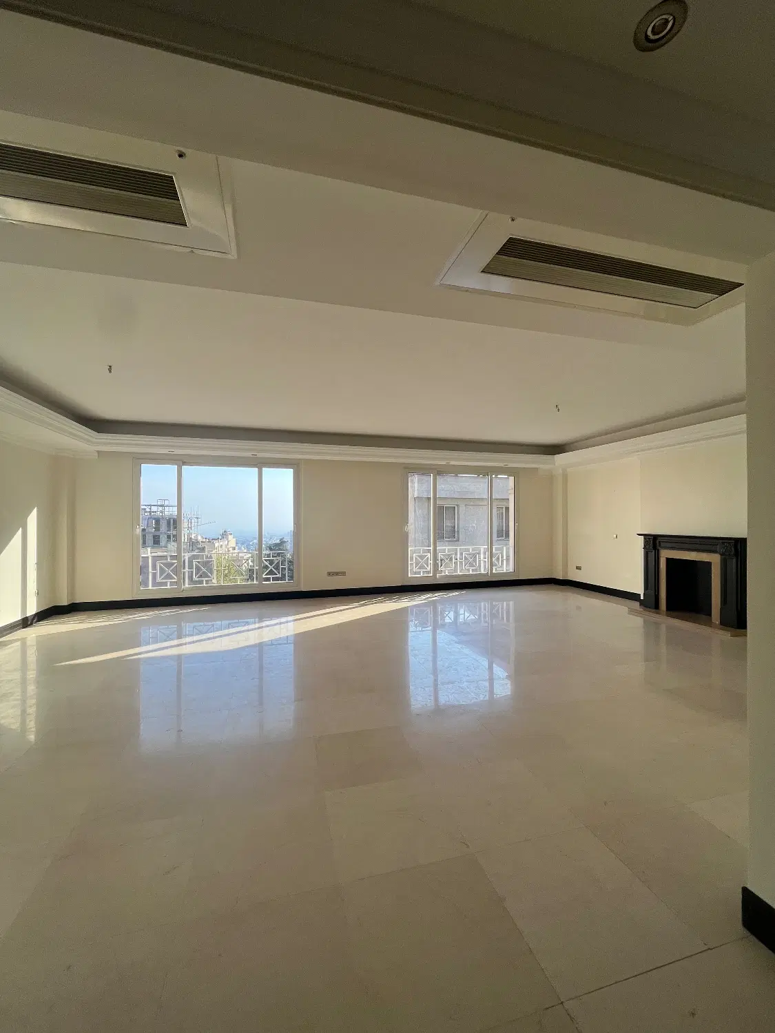 آپارتمان ۱۲۰ متر دوخواب - تاپ لوکیشن حکمت