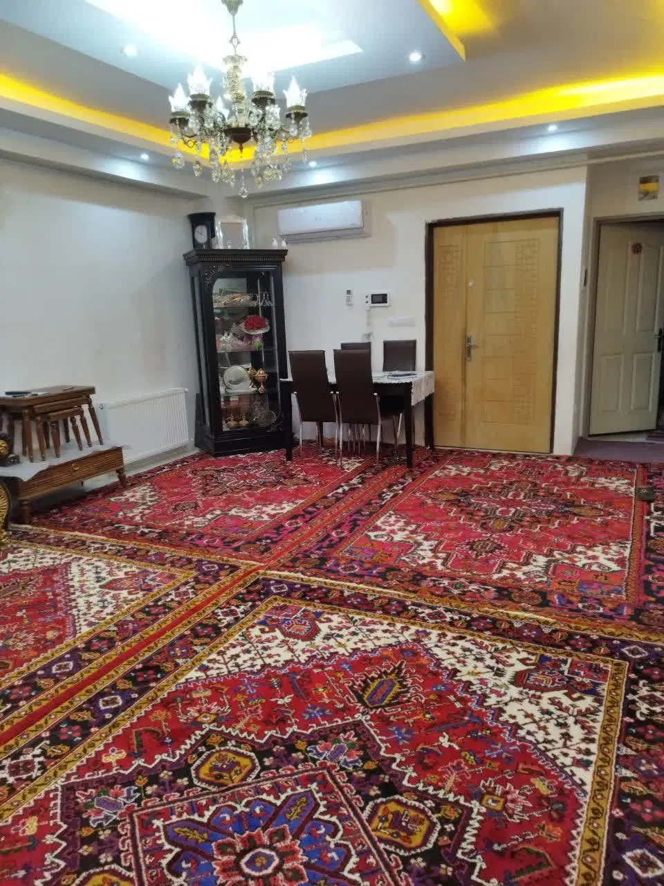 آپارتمان نزدیک میدان منظریه