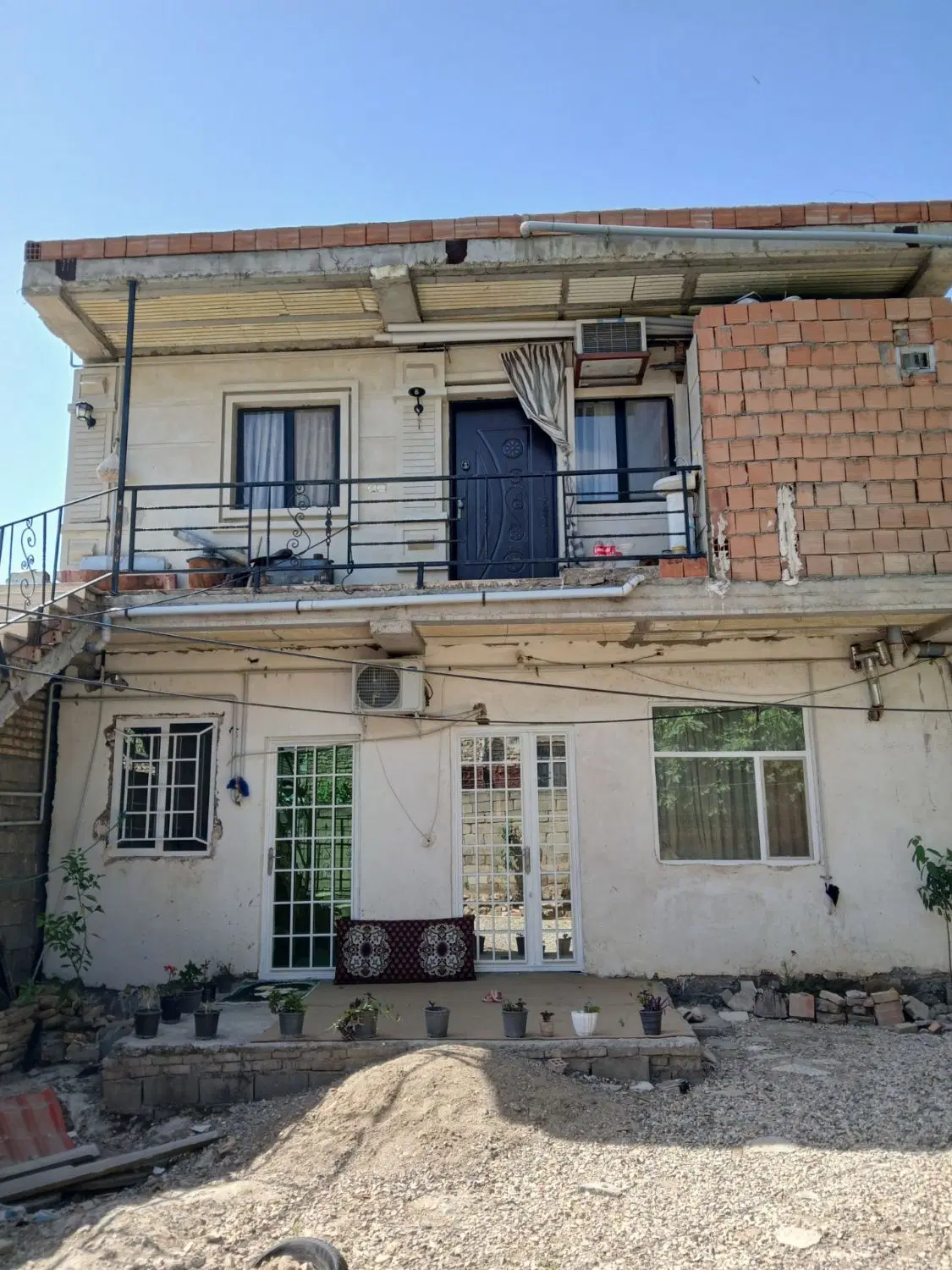 خانه دو طبقه
