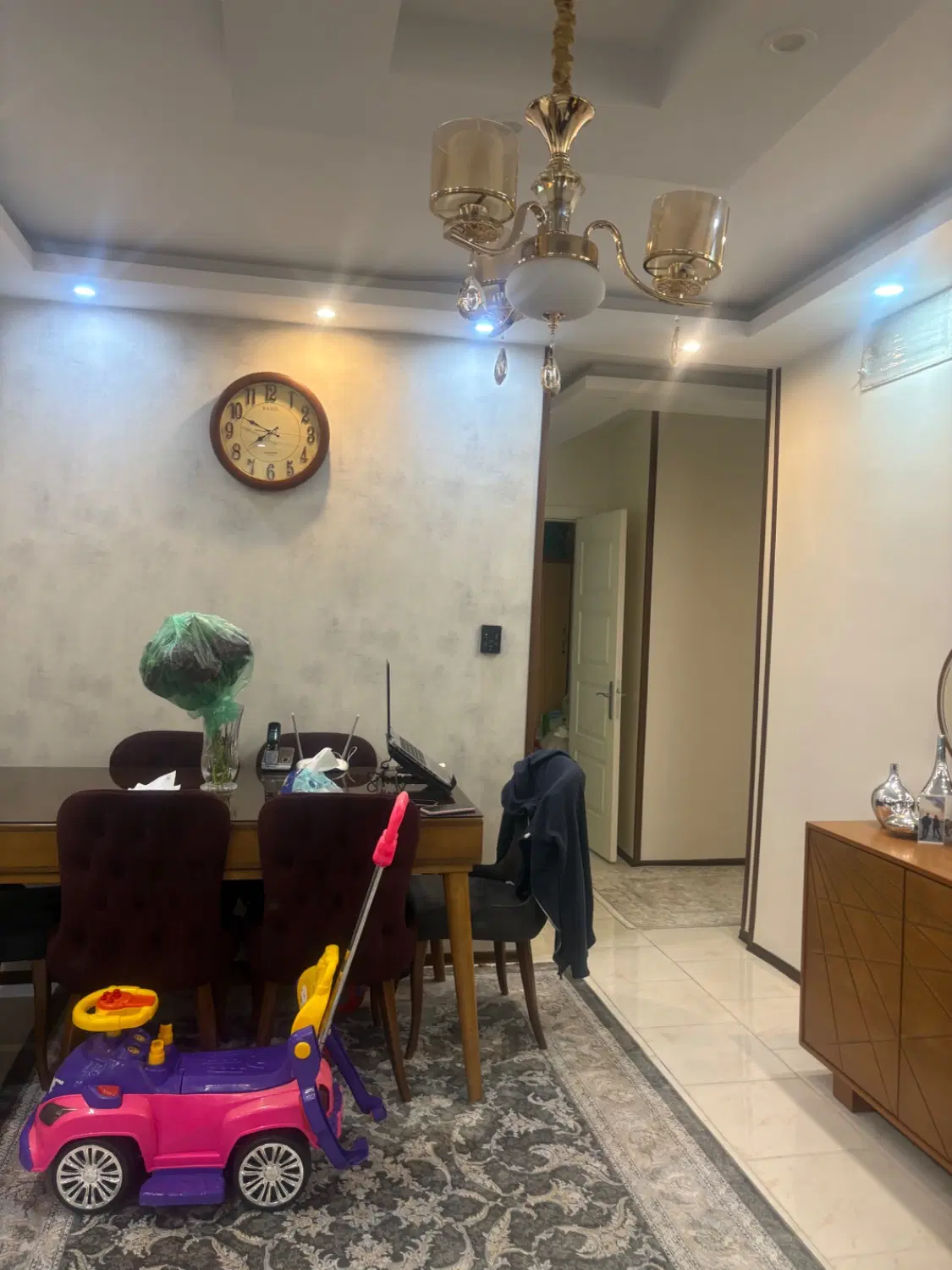مسکونی فاز۱۱ زون۵ طبقه سوم جنوبی فول لاکچری