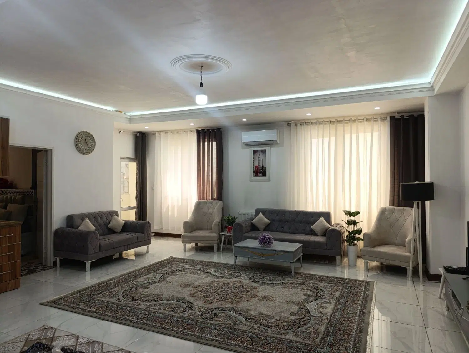اجاره واحد ۶۵متری