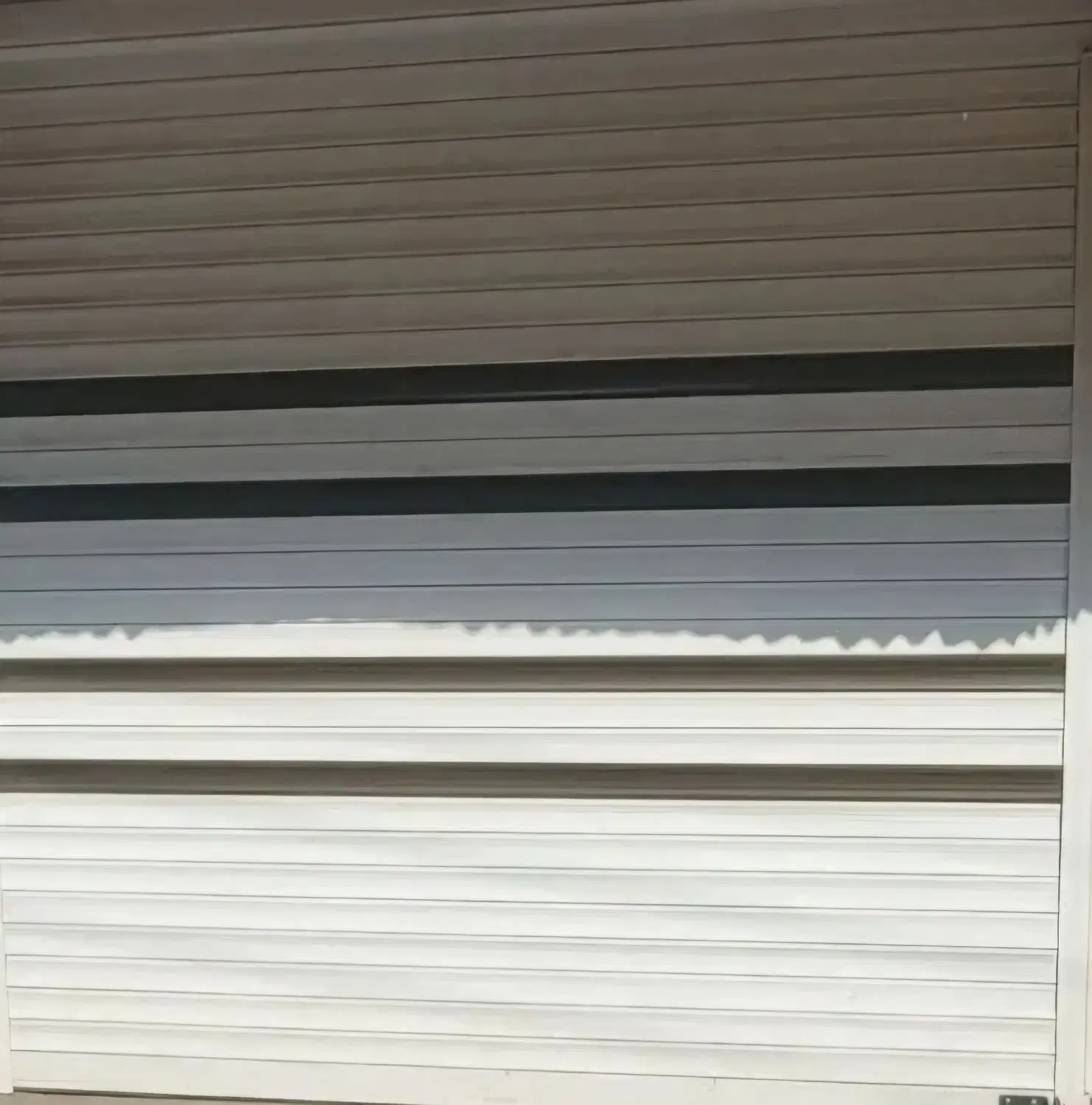 ۴۲ مترمغازه بر خیابان اصلی