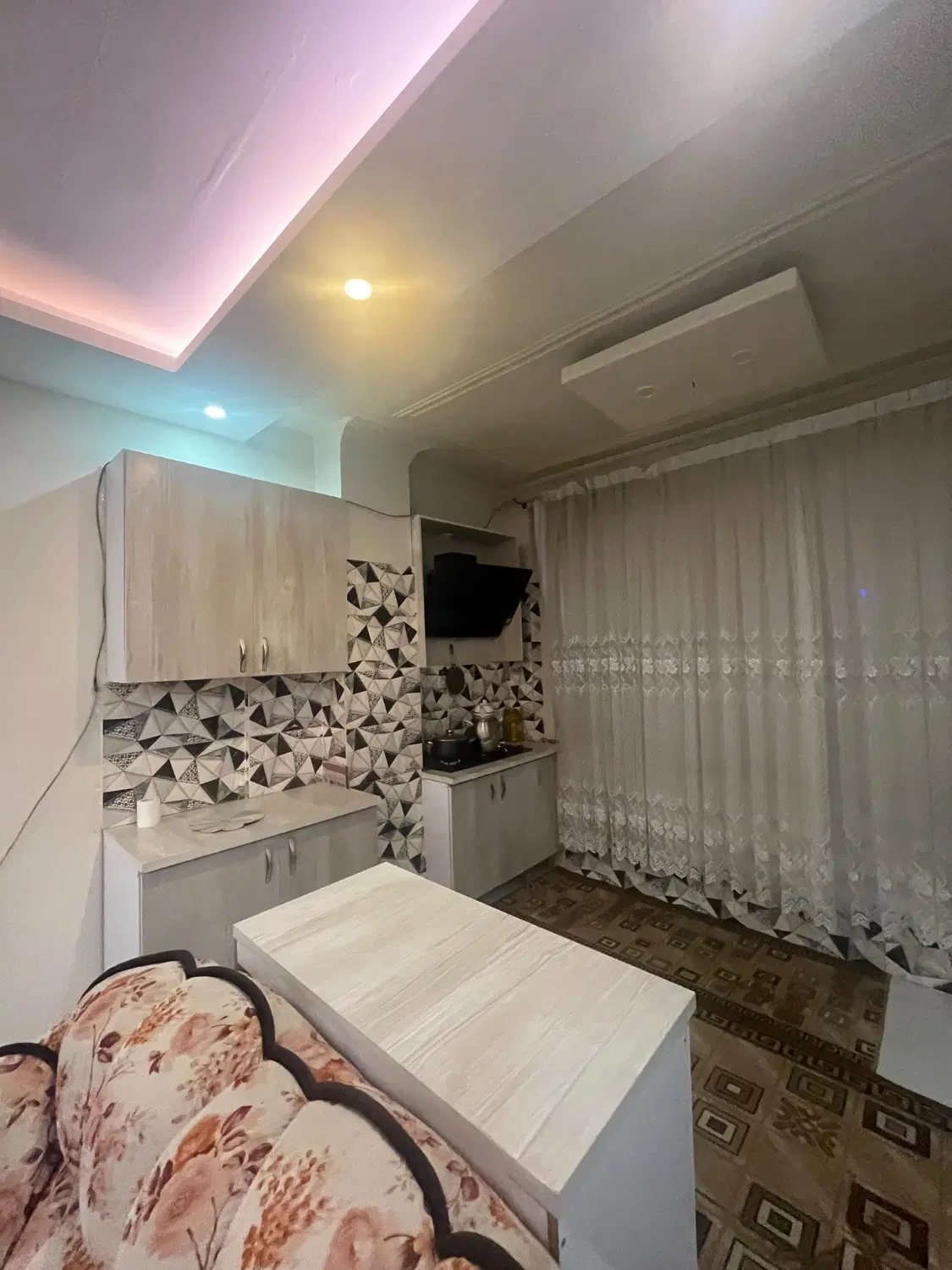 رهن و اجاره واحد 65 متری اندیشه فاز 1