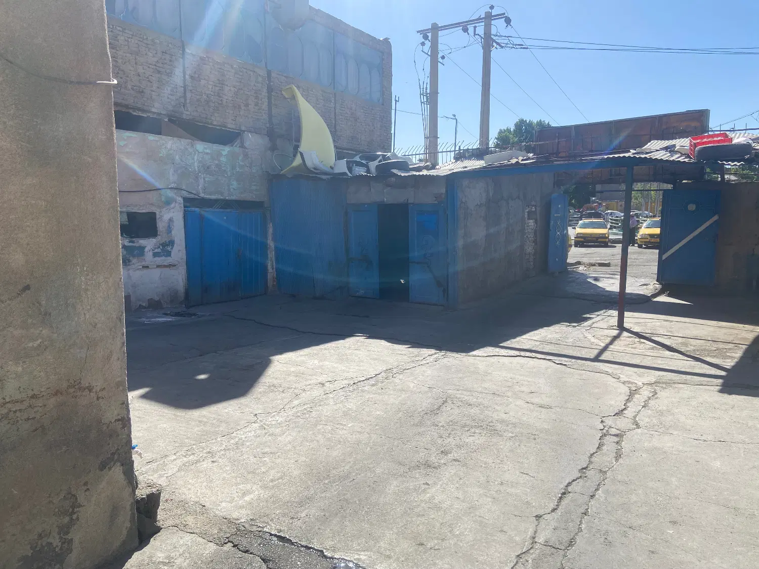 اجاره مغازه داخل گاراج