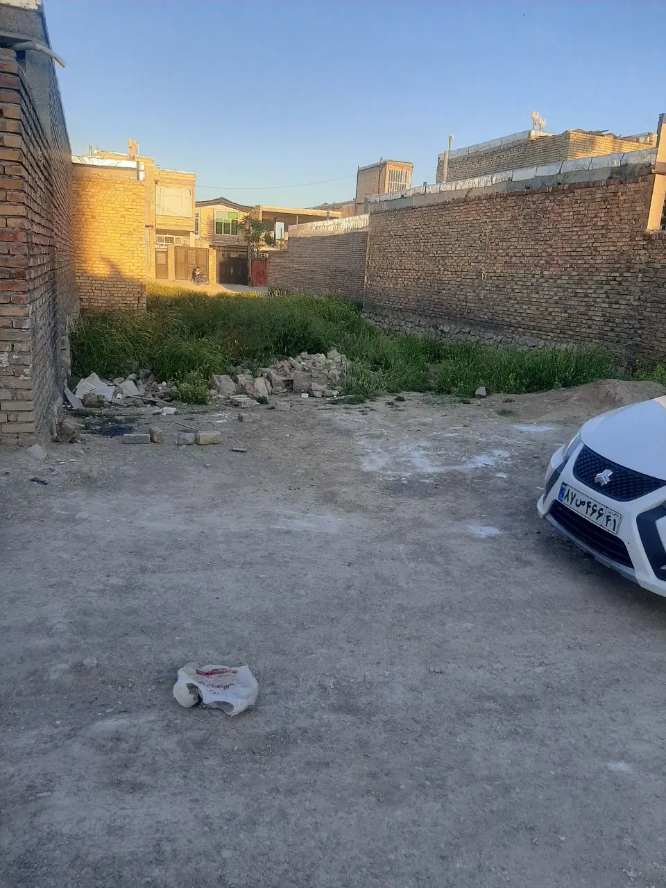 زمین مسکونی