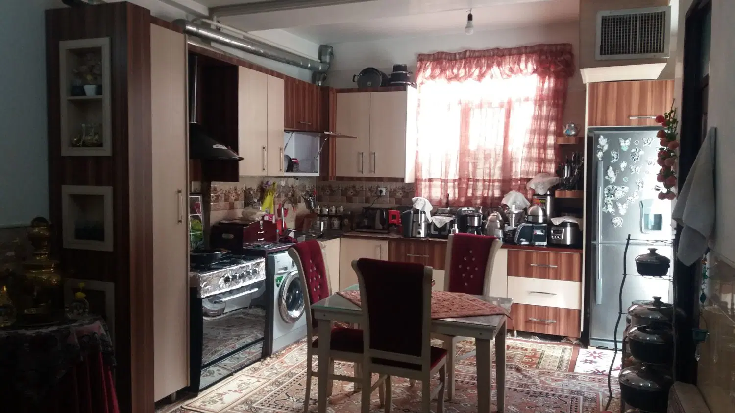 واحد۷۰ متری شیک و با ۴۰ متر حیاط اختصاصی
