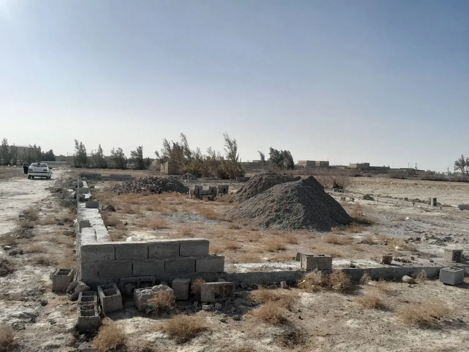 زمین فروشی