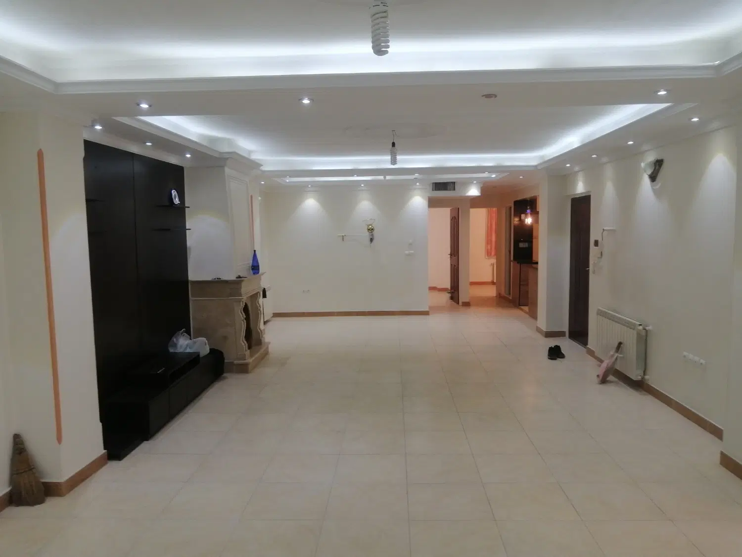 130 متر اجاره تاپ لوکیشن شهرک صدف اندیشه تک واحدی