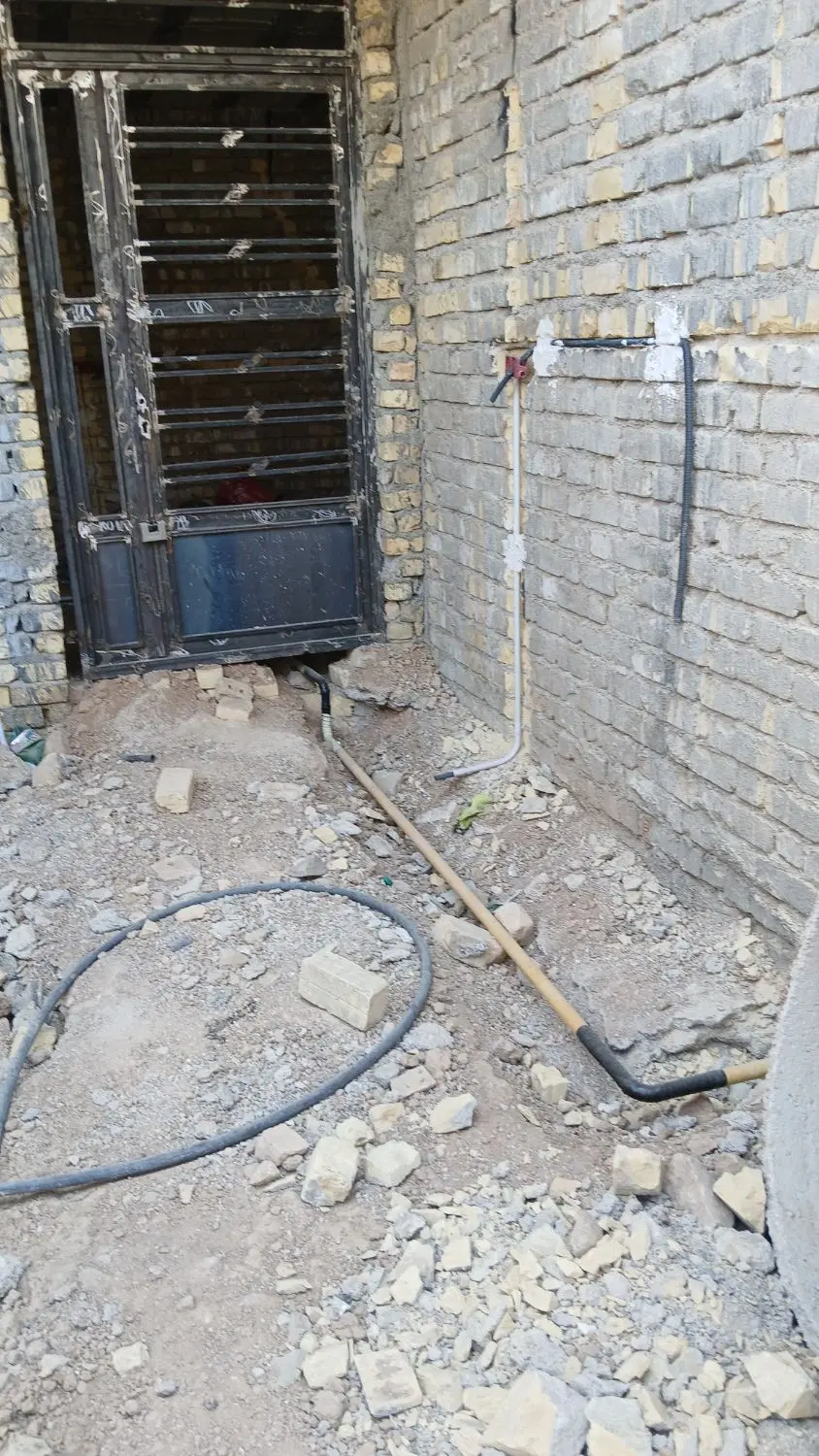 اسکلت طبقه پایین۱۲۴متری