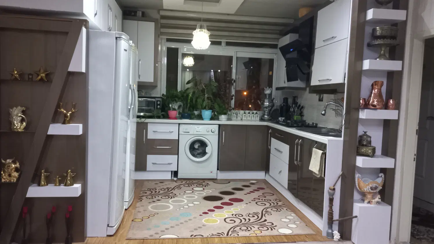 فروش خانه بازسازی شده با قیمت مناسب  چهارصد دستگاه