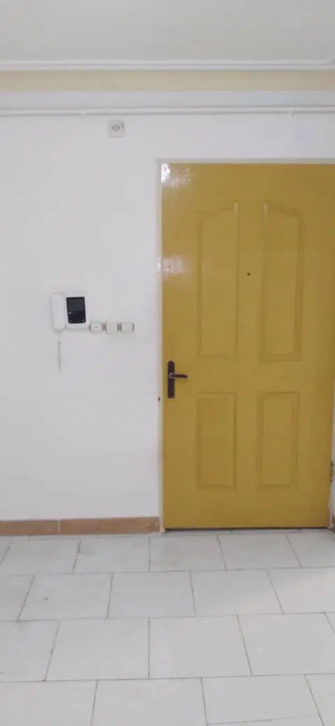 ۷۲متری _ رودباری _ دوخواب _ پارکینگ دار _ ط۳