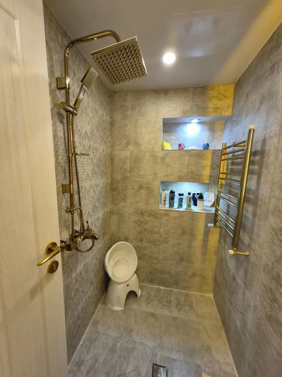 تک واحدی بر خ فاطمیه(معاوضه)