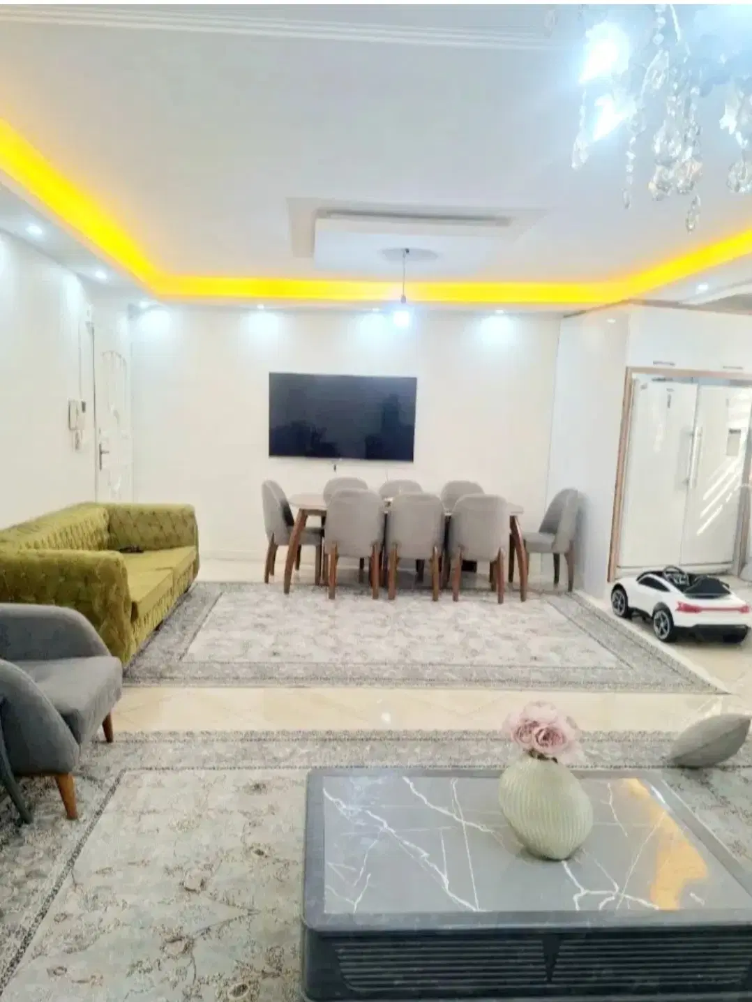 آپارتمان شیک سندارروبه نما