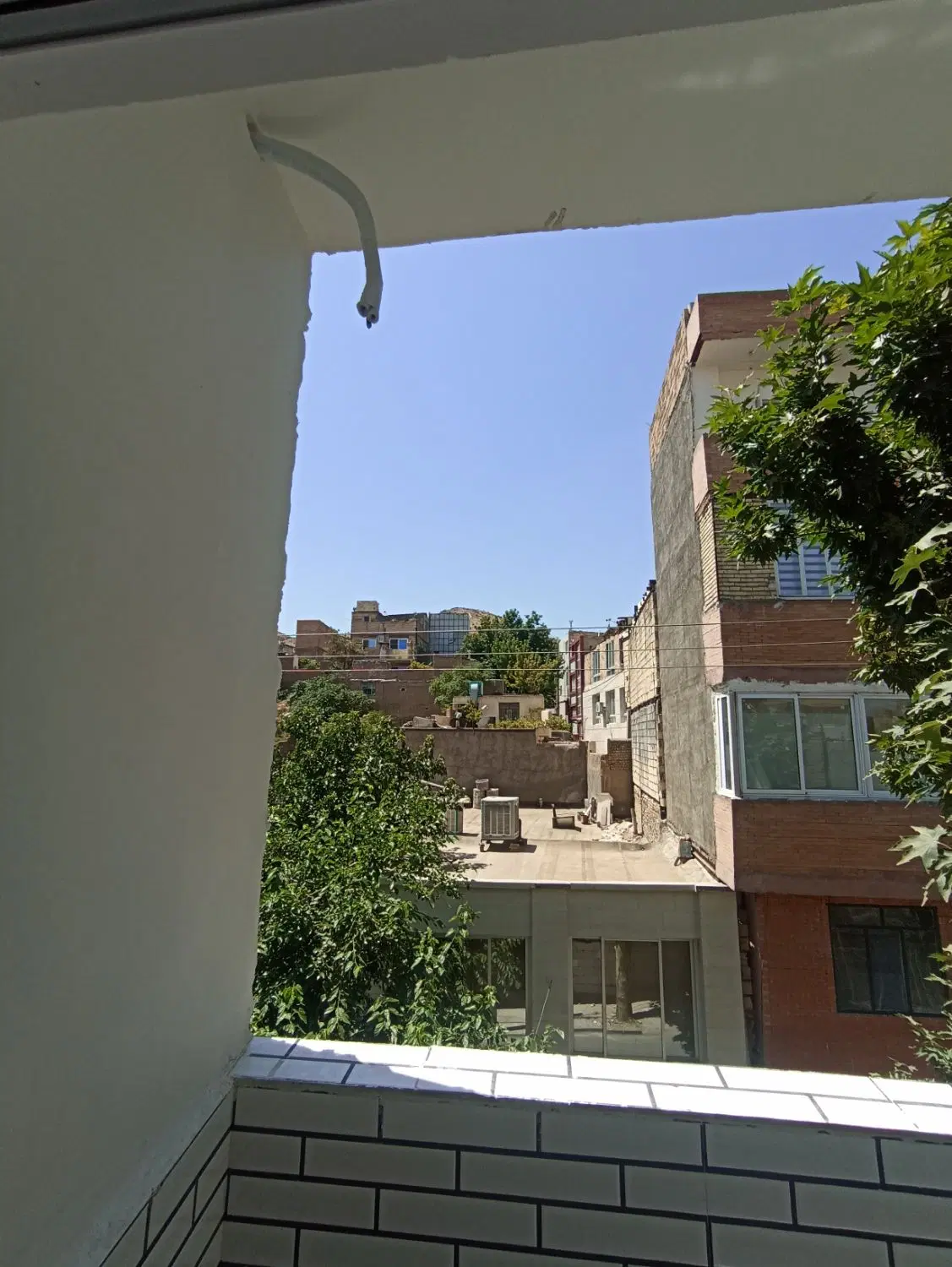 ۱۰۰ متر نوساز شیک و ارزنده