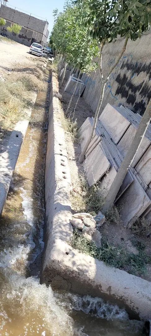 زمین ۳۰۰متری و ۶۰۰متری