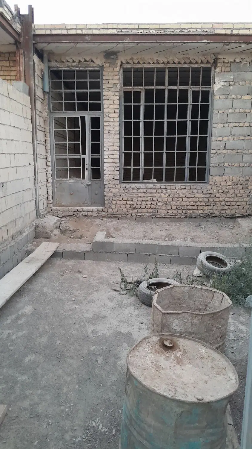 خانه فروشی زمین ۱۲۵متر ۹۰متر زیربنا