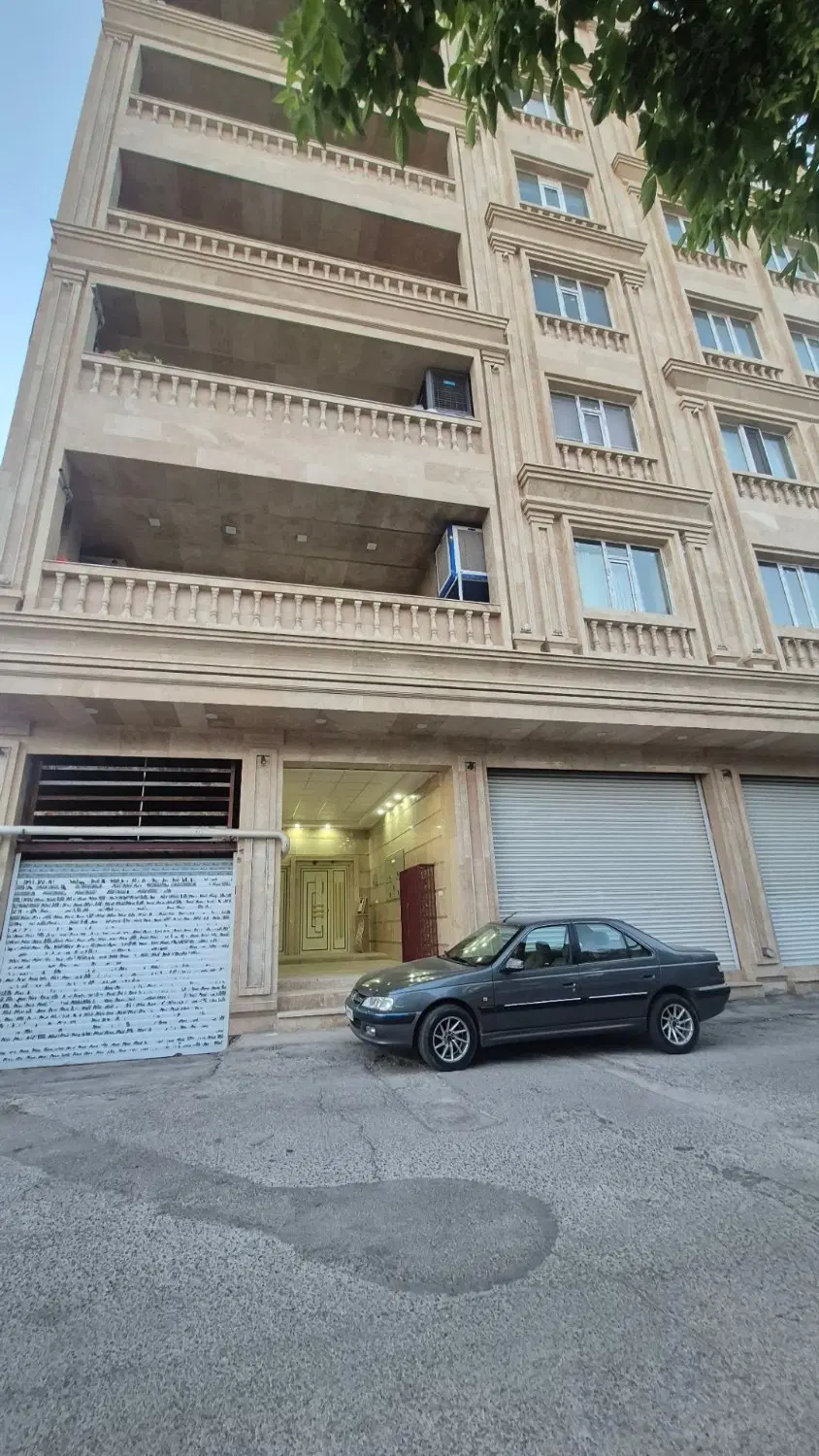 آپارتمان شهدا