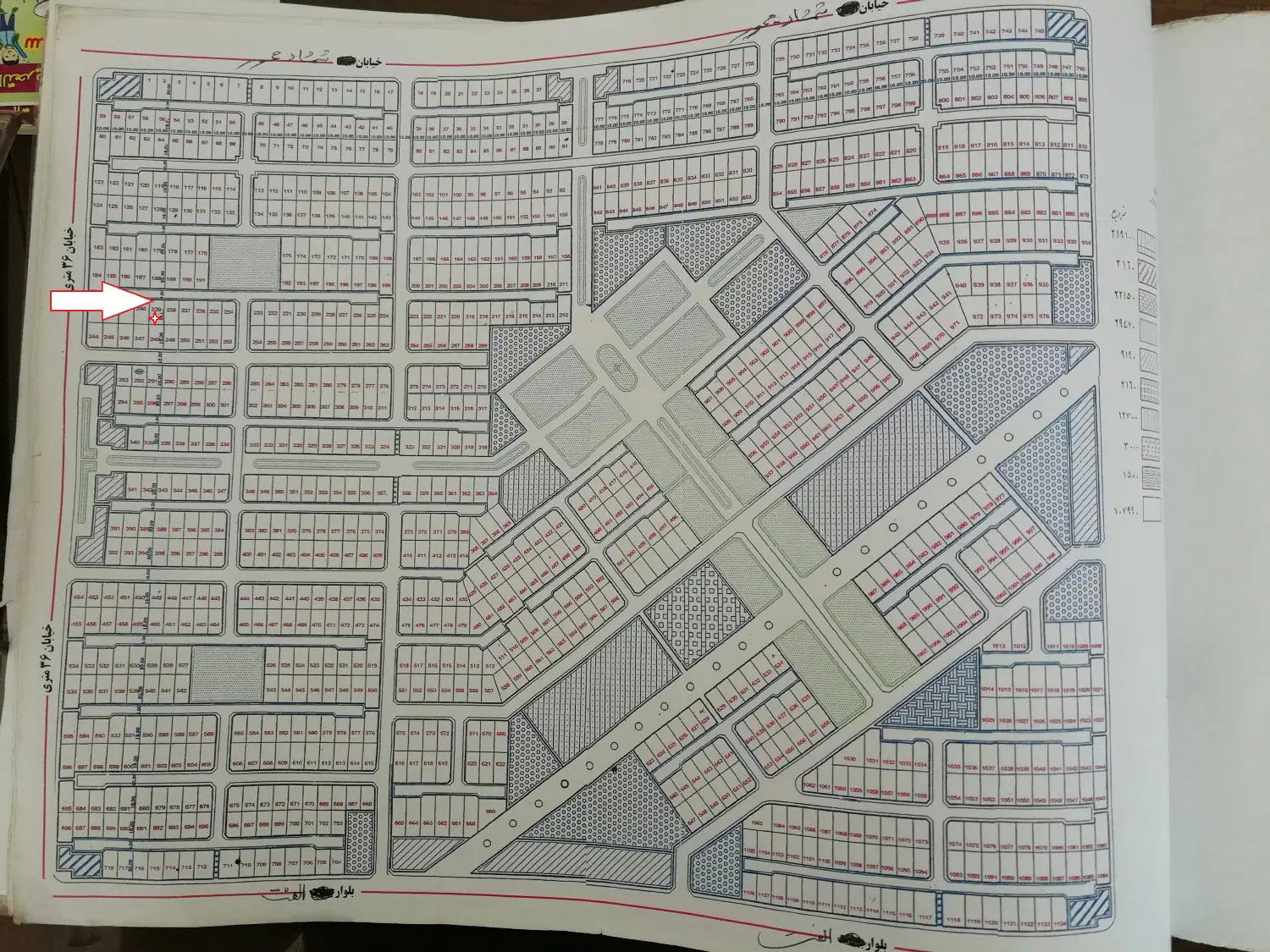 زمین 180 متری المپیک بهارستان