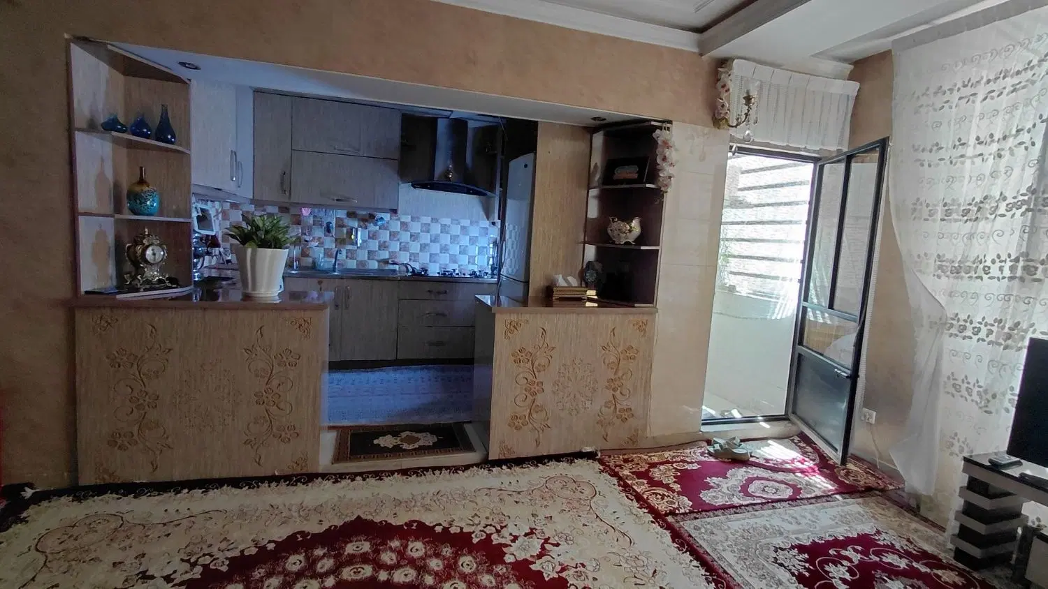 فروش واحد 75متری صالحیه نگارستان 15