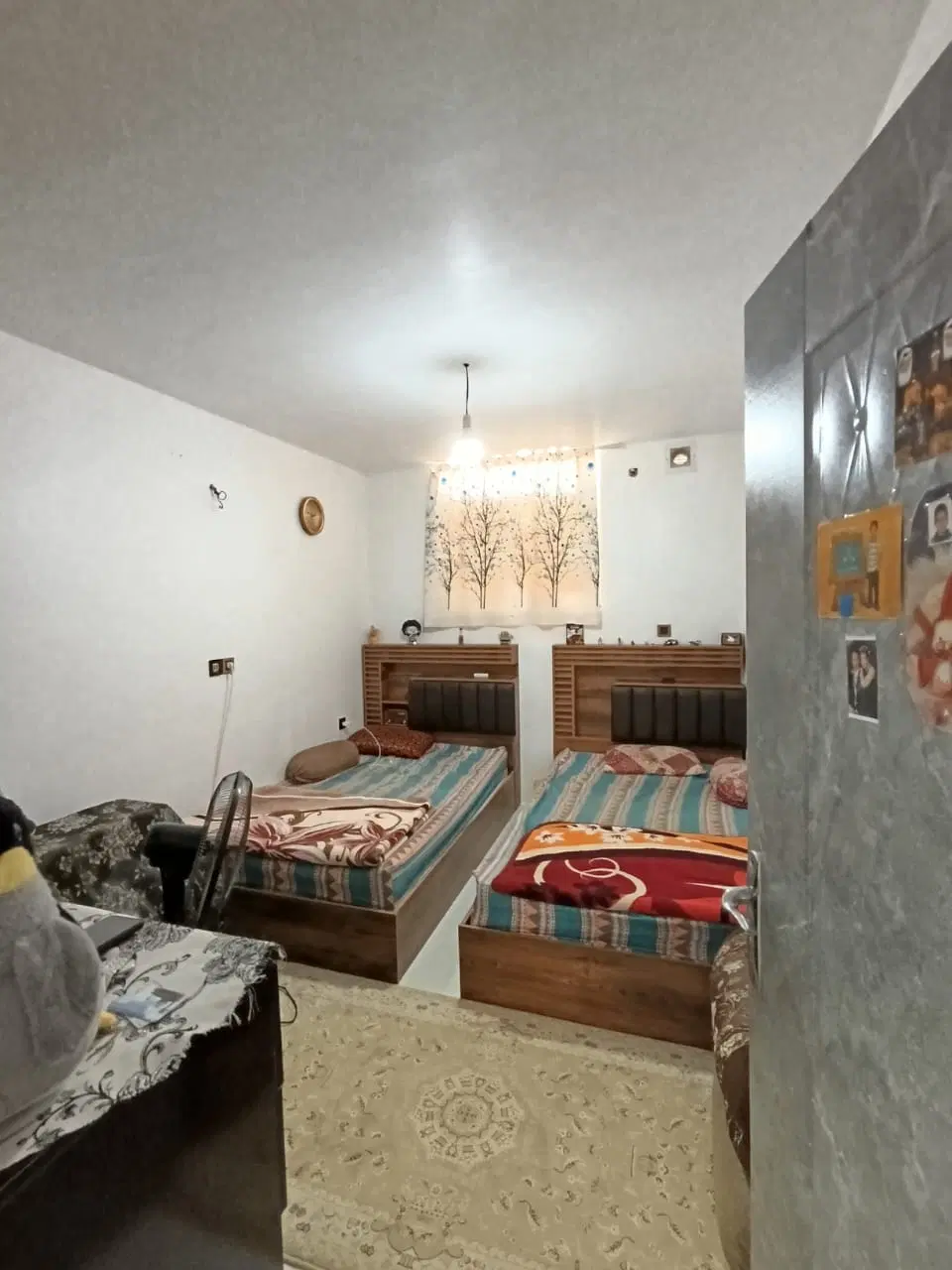 منزل 130متری طبقه سوم تک واحدی
