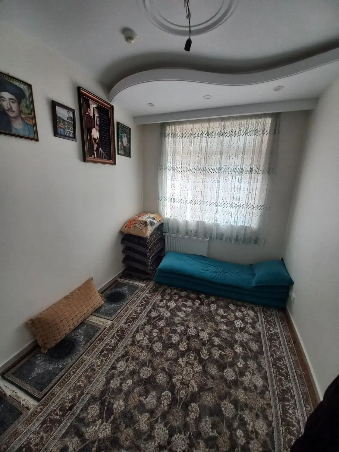 آپارتمان ۹۰ متر دو خواب (املاک کاشانه)