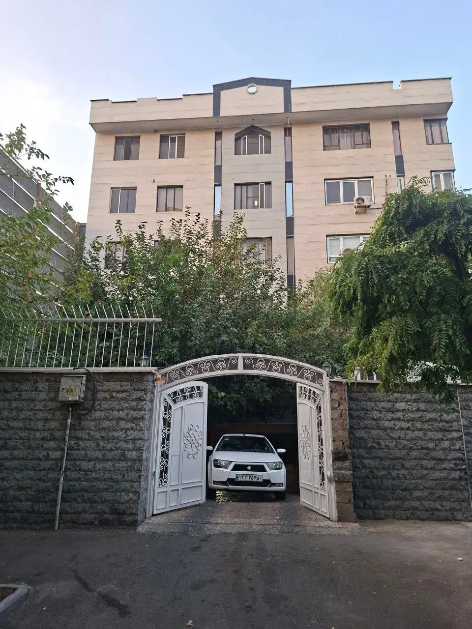 اجاره ملک سه خوابه مسکونی با موقعیت اداری