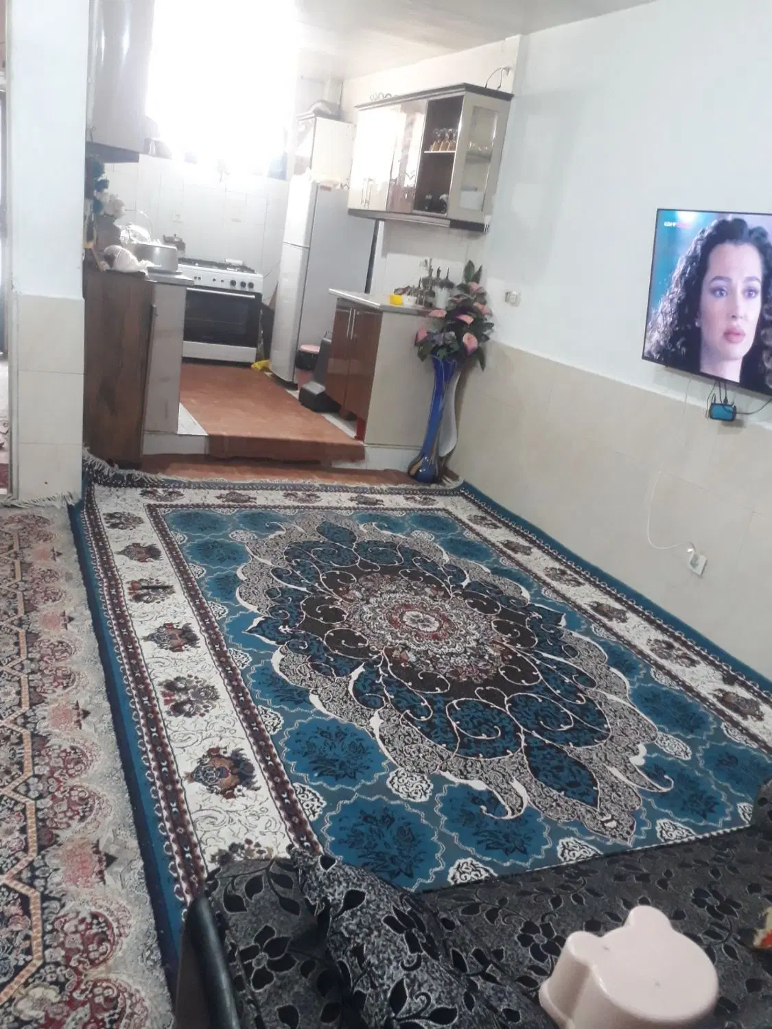 فروش منزل دو طبقه ی ویلایی طبقه ی همکف