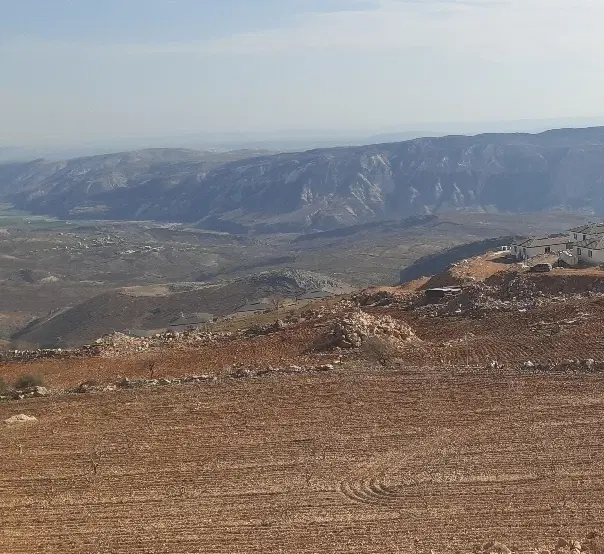 زمین ناصر آباد