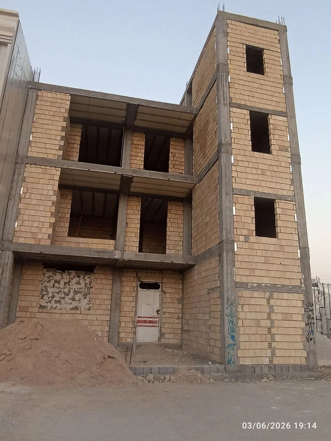 فروش خانه نیمه کاره