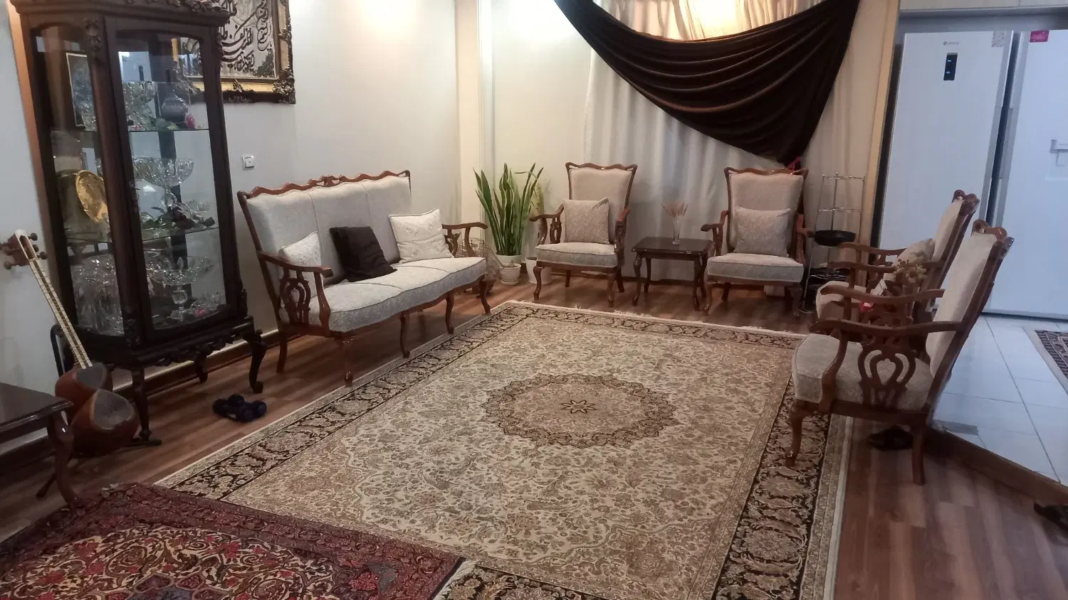 ۸۶ متر تک واحدی طبقه سوم سندی