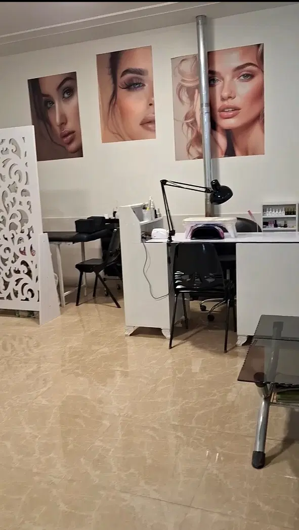 دو طبقه خانه