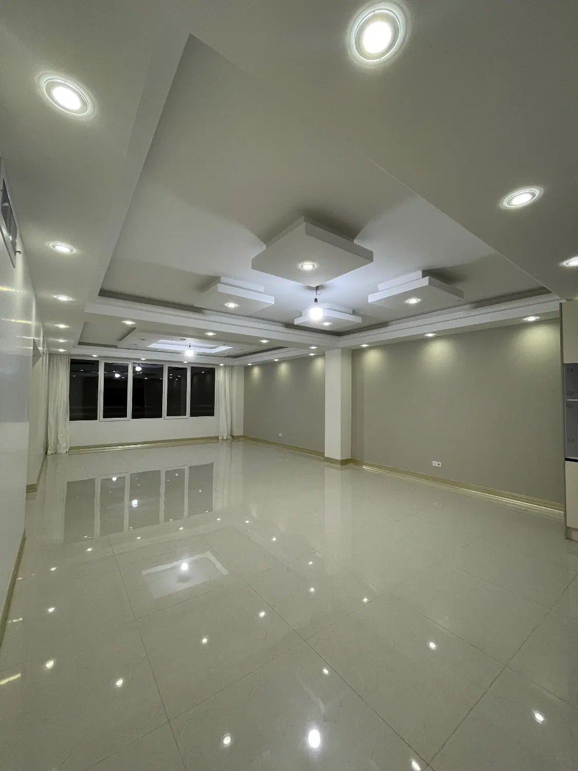 ۱۱۰ متری و ۱۱۷ متری _ تک واحدی _ بلوار تندرستی