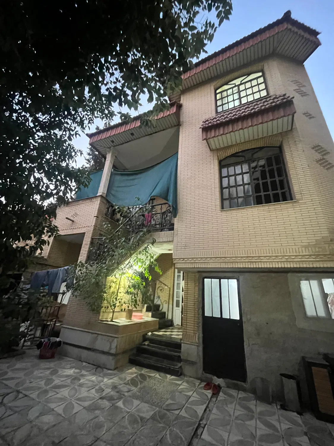 خوابگاه دخترانه