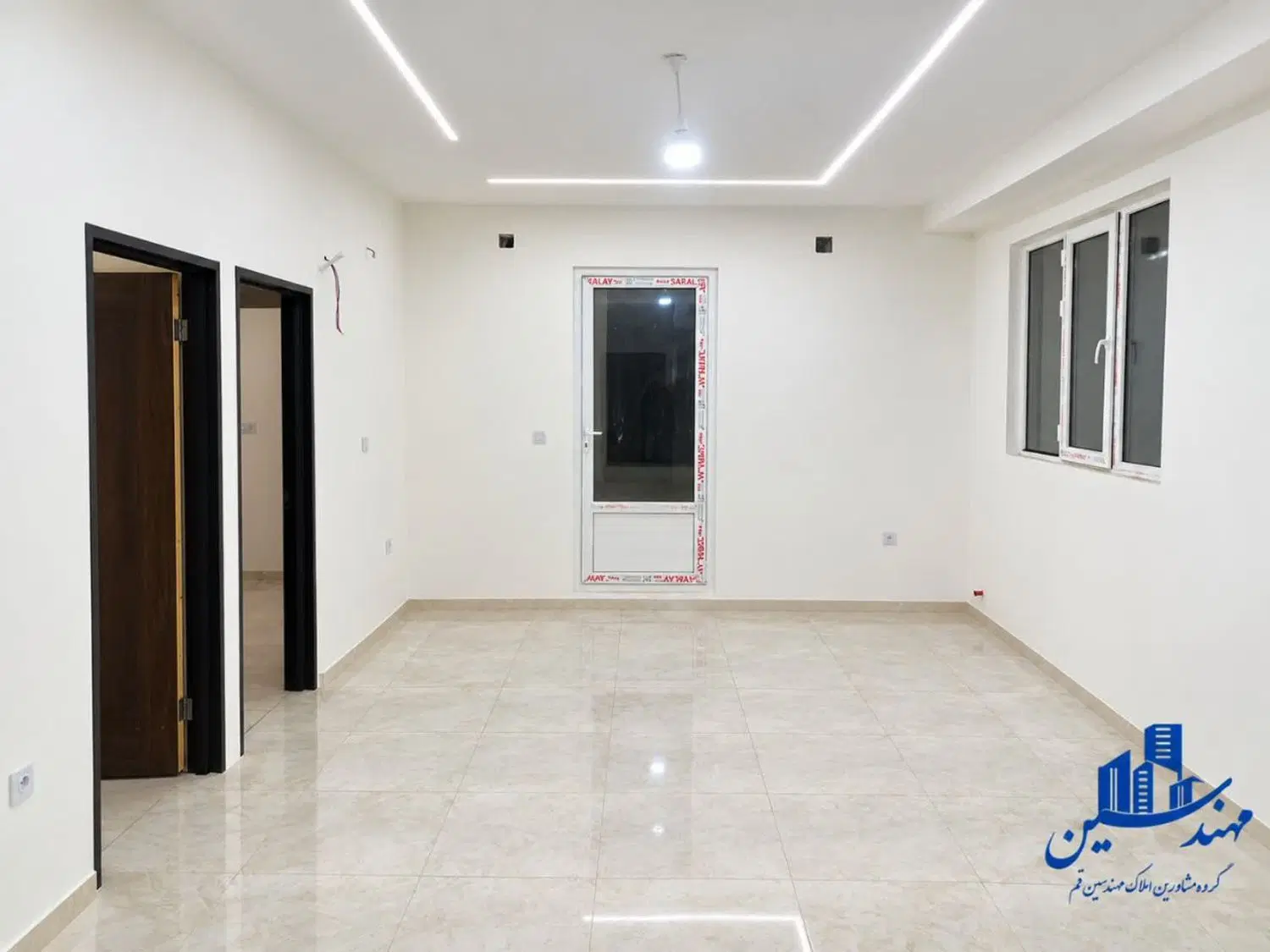 واحد ۸۵متری آماده بلوارهمت انارستان سروستان