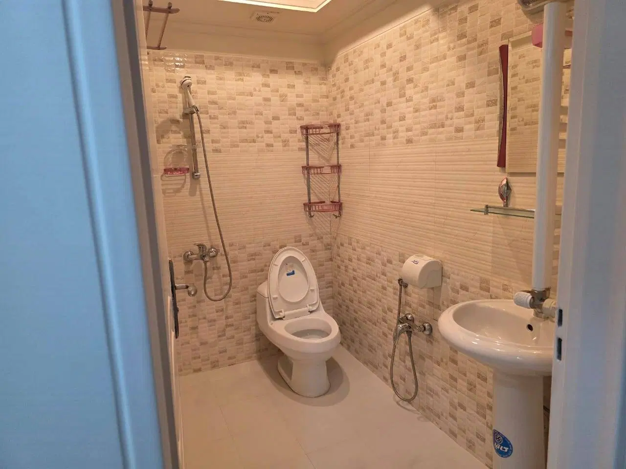 150 متر 3 خواب ، فاز 2 محله 2 تاپ لوکیشن