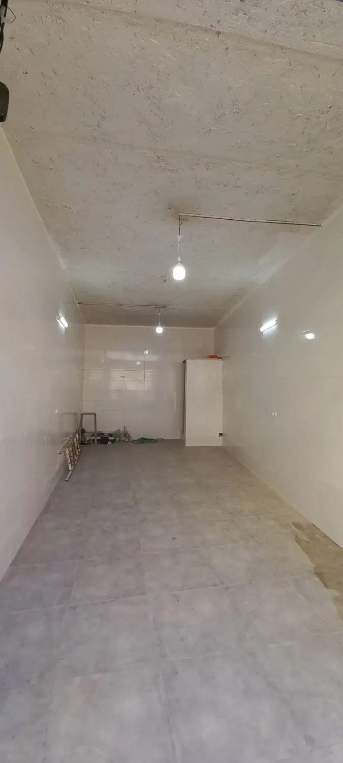 مغازه ۳۵ متری با سرویس بهداشتی