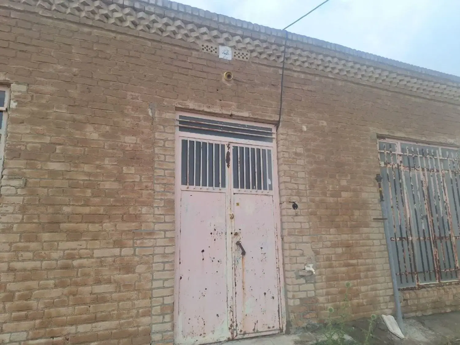 خانه قدیمی در روستای چشمه سفید خمین