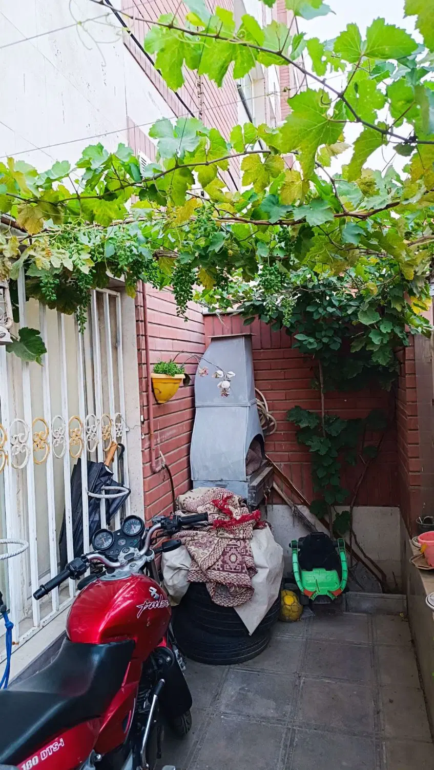 آپارتمان خانه پنج تن