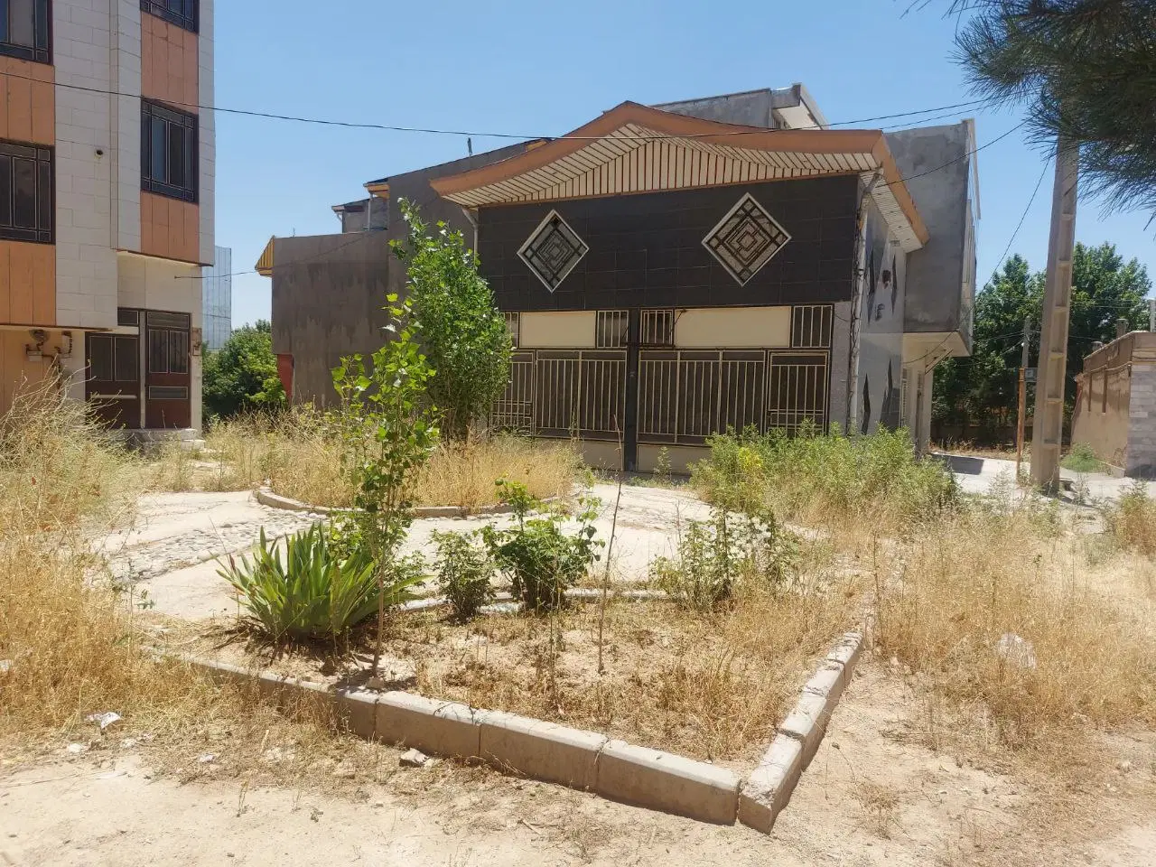 ۱۰۰ متر ملک تجاری اندیشه فاز ۵
