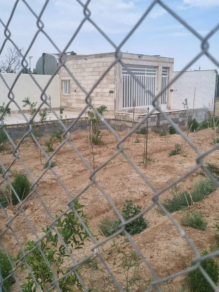 باغ ۳۰۰ متری خورزوق