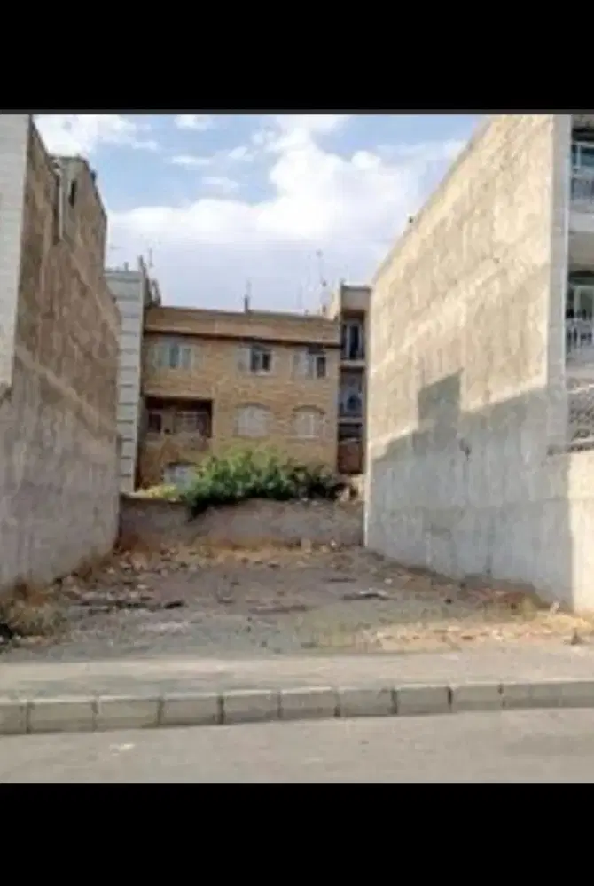 زمین ۴نفره جمعه بازار