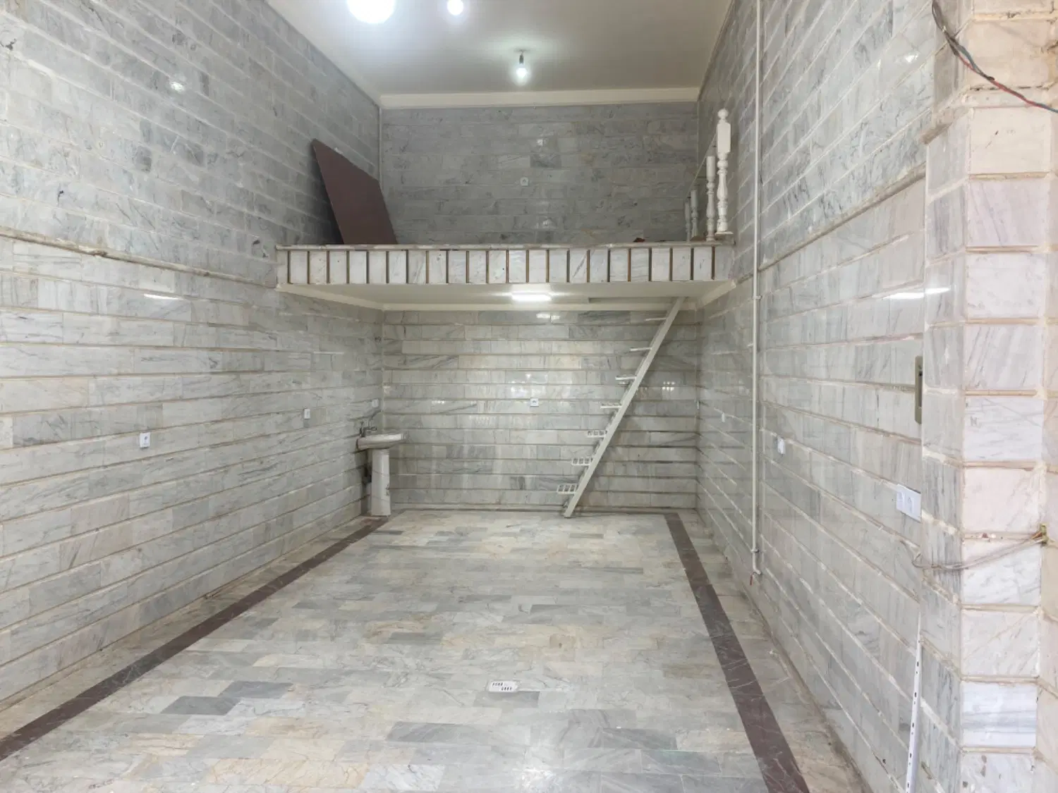 اجاره مغازه در خیابان پادگان
