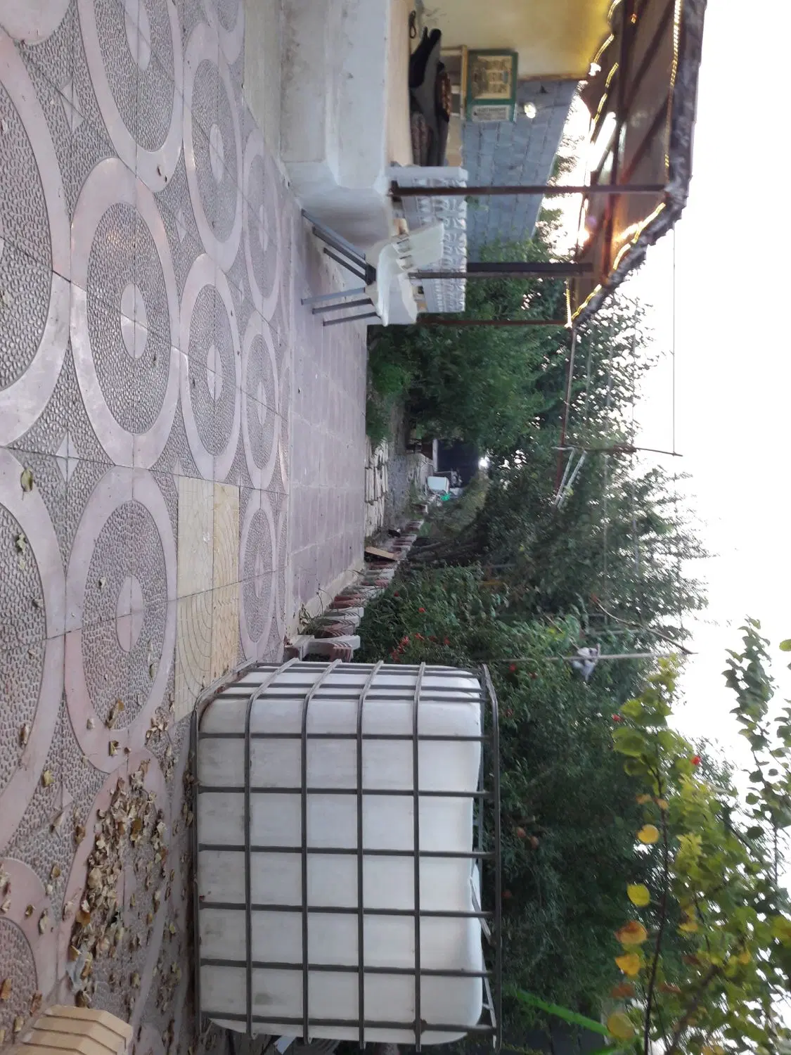 باغچه ۴۰۰متری