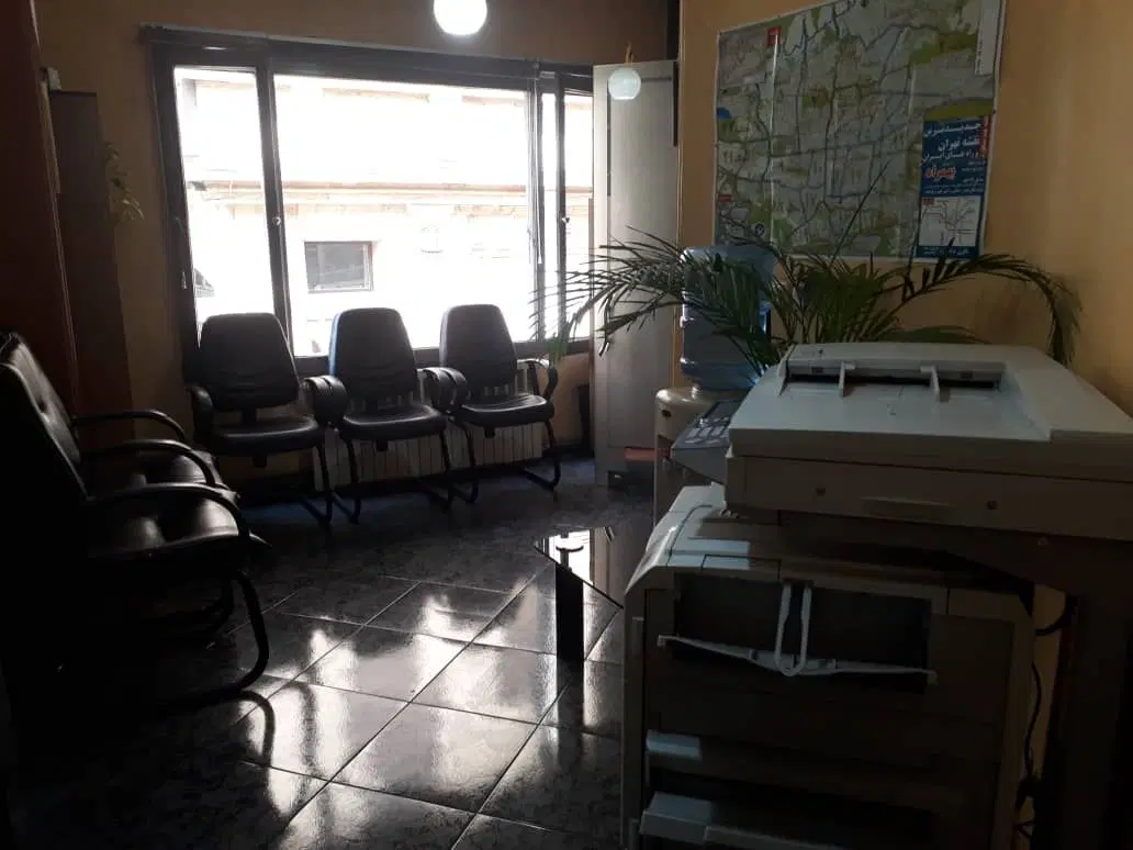 بینظیر برشریعتی ۱۹۰‌متر سند اداری مستقل تابلوخور