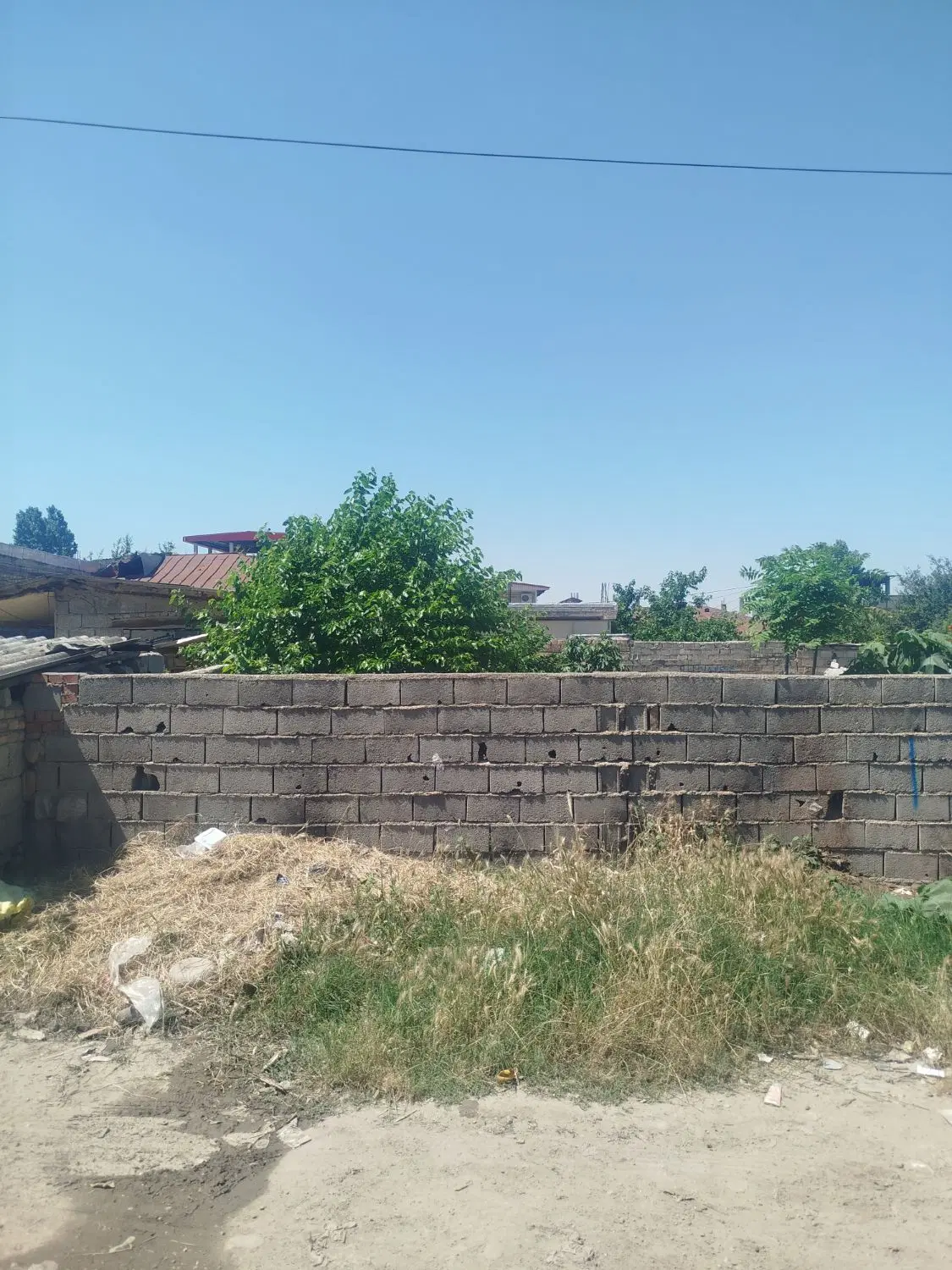 زمین مسکونی